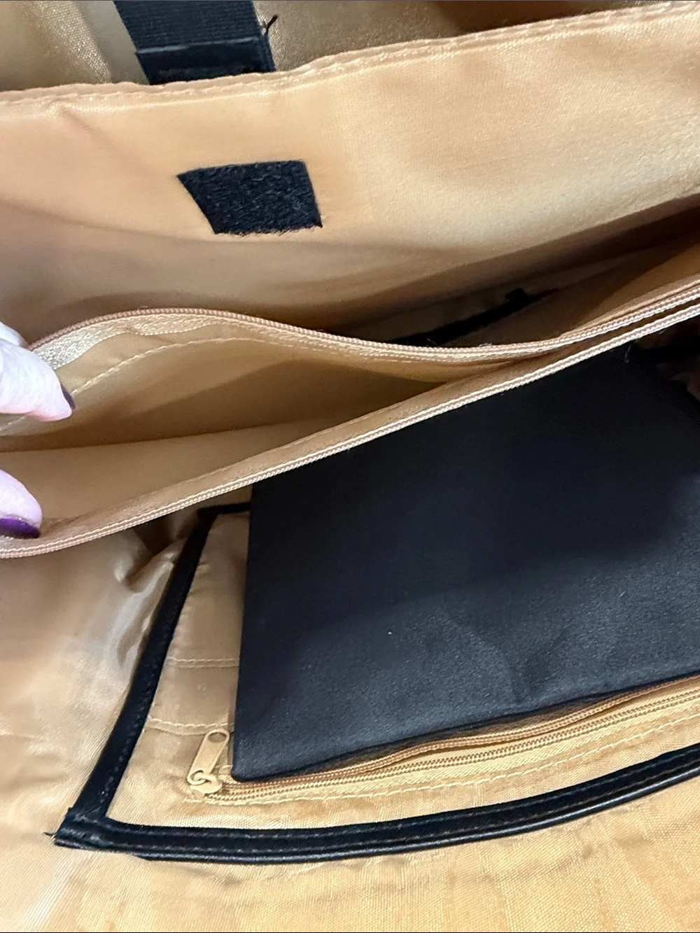 Black Croc-Embossed Tote Bag - Sleek Everyday Carry
